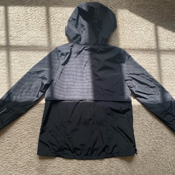 CK windbreaker rain jacket - Picture 3 of 4